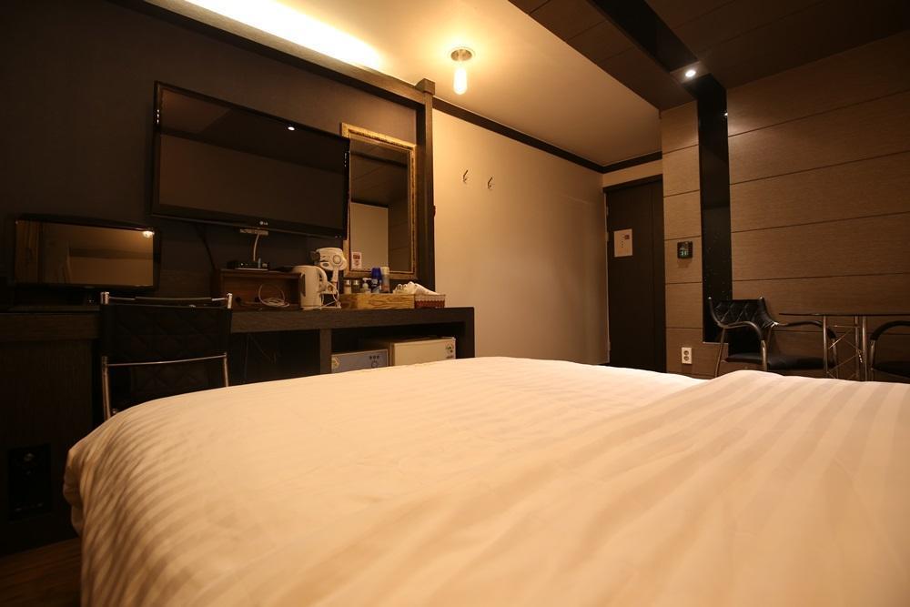 Hera Motel Теджон Екстер'єр фото